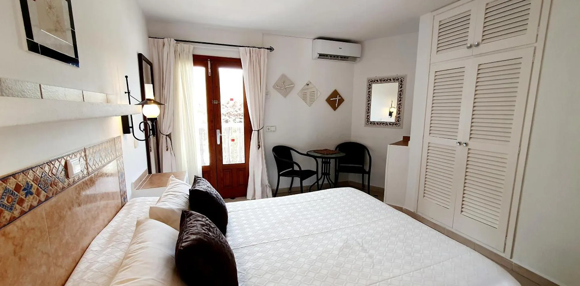 Granada Apartments Familiar Deluxe Portinatx