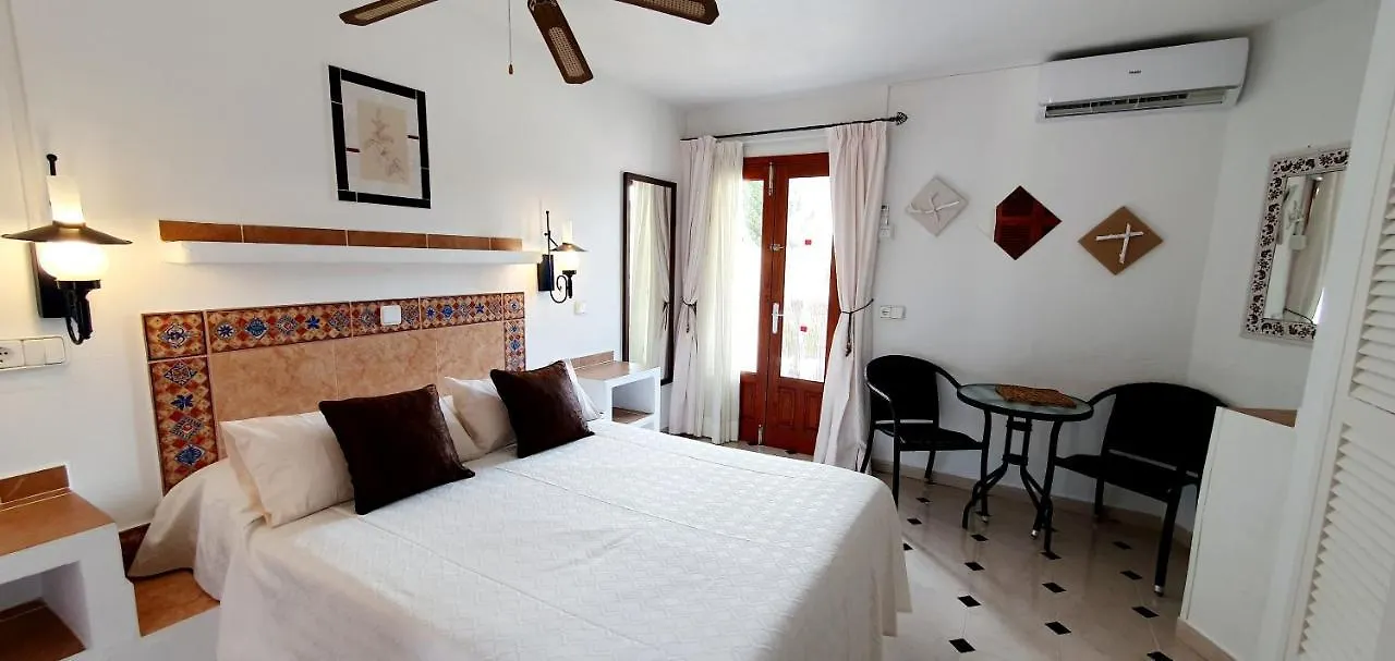 Granada Apartments Familiar Deluxe Portinatx
