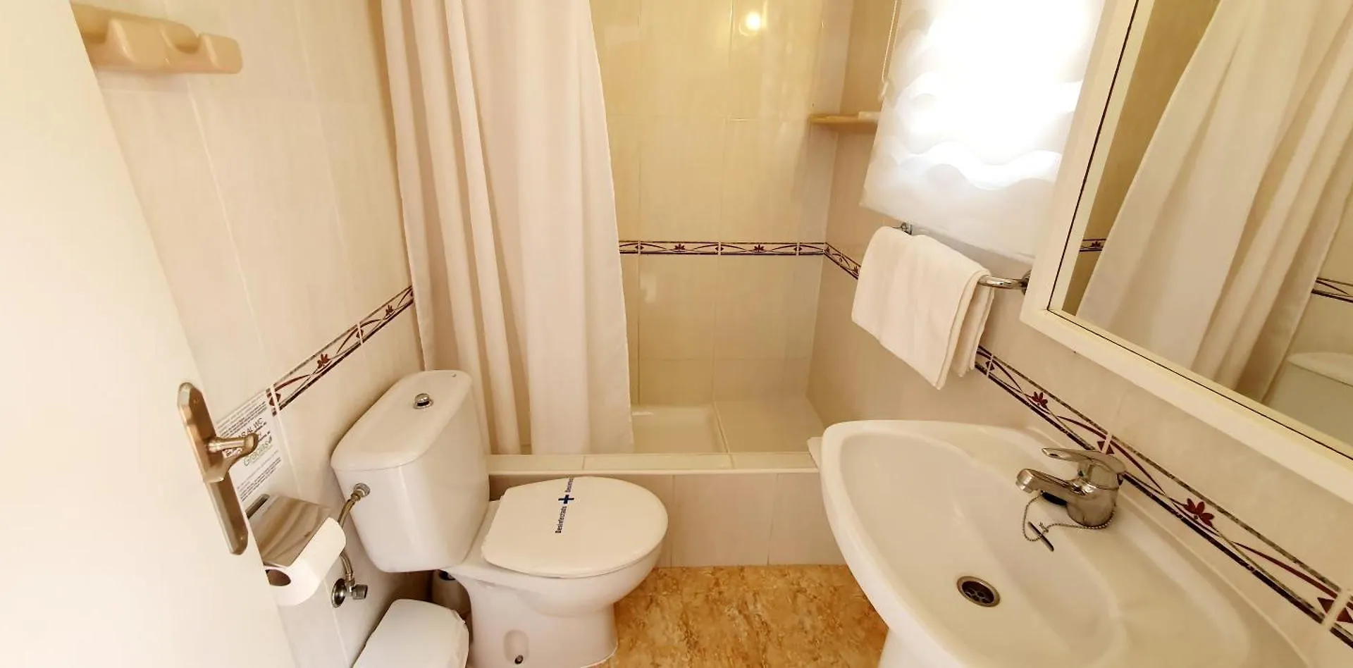 Granada Apartments Familiar Deluxe Portinatx